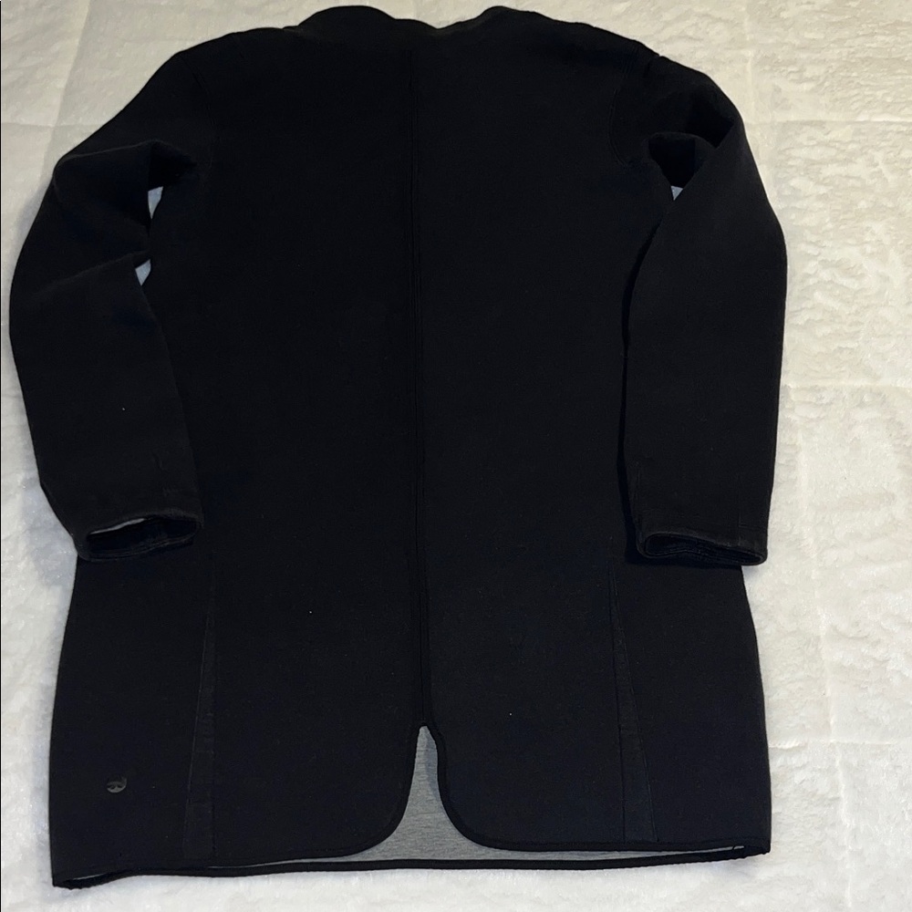 lululemon athletica Elegant Black city bound dress long sleeves with pockets